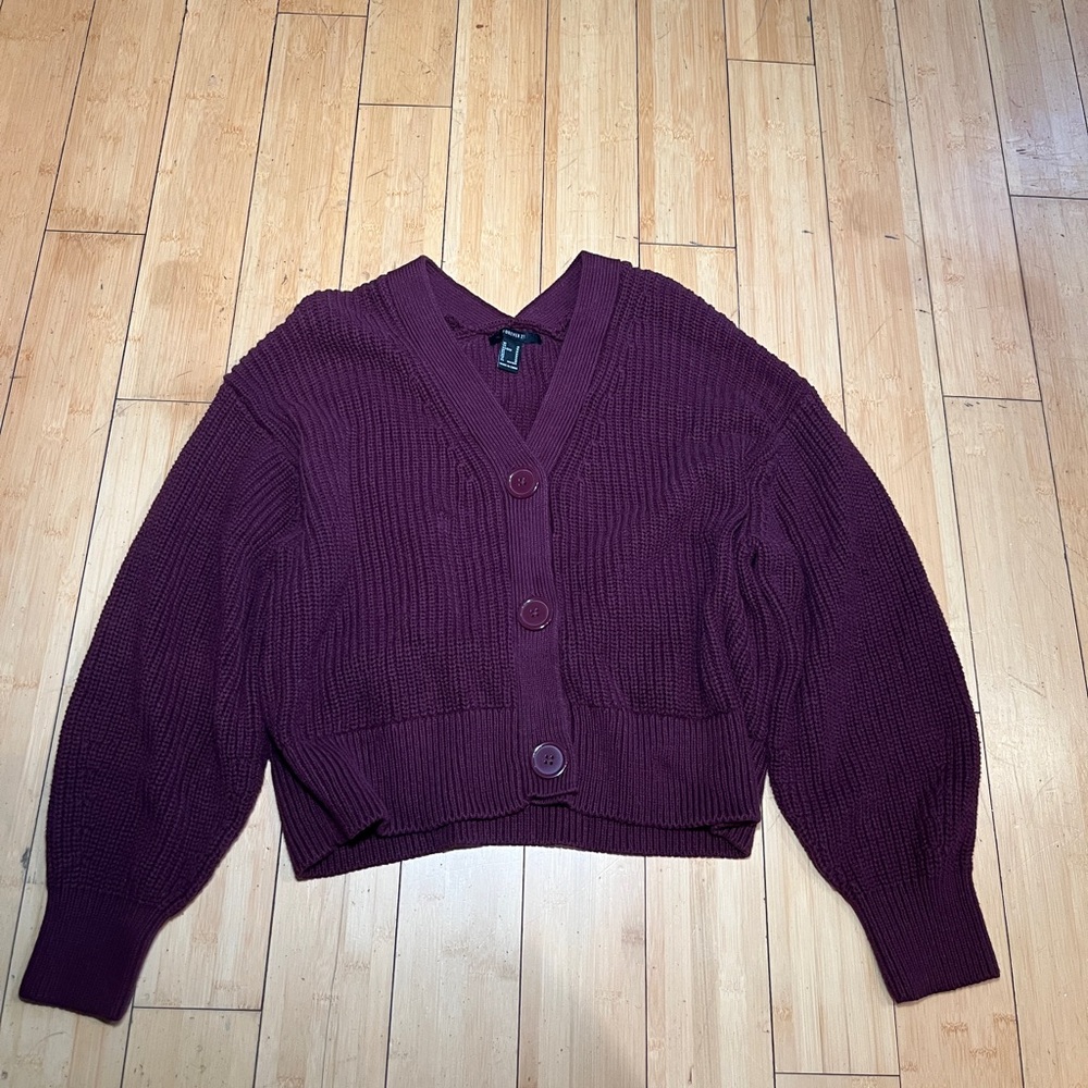 Women’s forever 21 burgendy cozy knit cardigan sweater